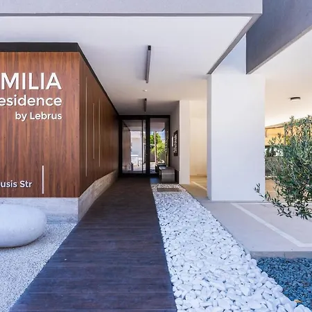 Lunette - Artful 1-br & Balcony In Διαμέρισμα *