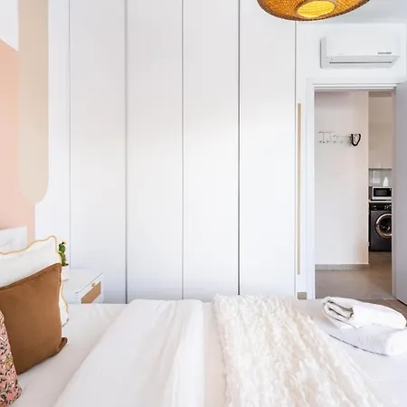 Apartment Lunette - Artful 1-Br Apartment & Balcony In Larnaca Larnaca