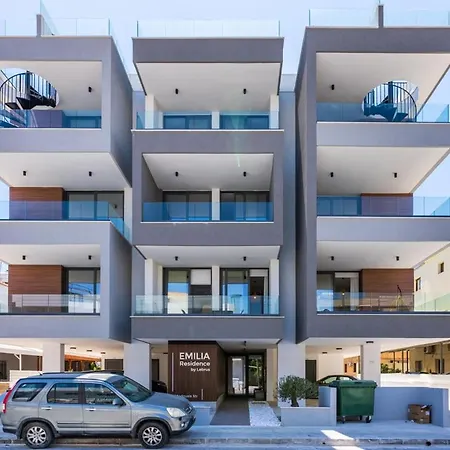 Apartment Lunette - Artful 1-Br Apartment & Balcony In Larnaca